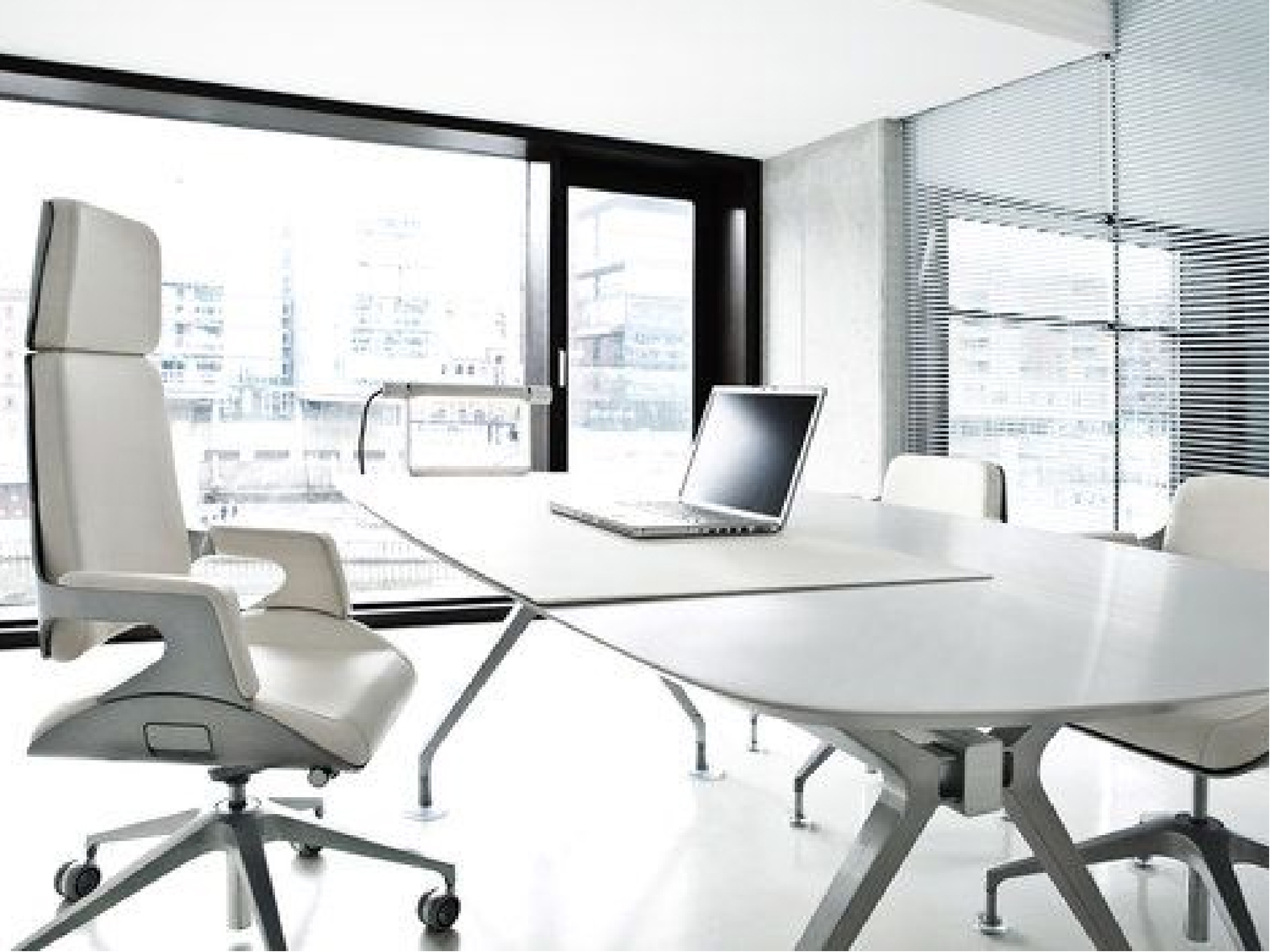 智慧办公新范式：当理性布局遇见感性视觉，碰撞出极致舒适火花(图3)