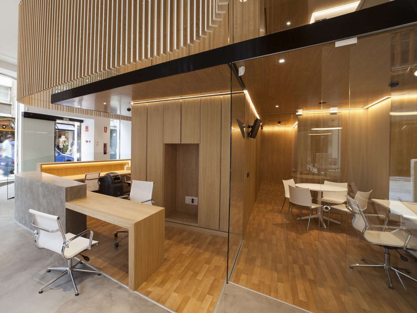 安徽合肥半山装饰：精研办公楼装修工艺，畅享高效功能应用新体验(图1)