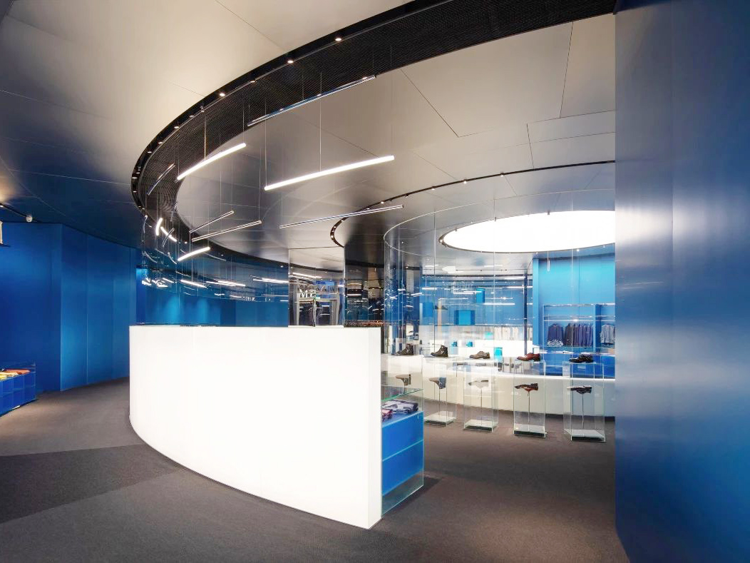 芜湖900平方创意服装店装修设计项目(图2)